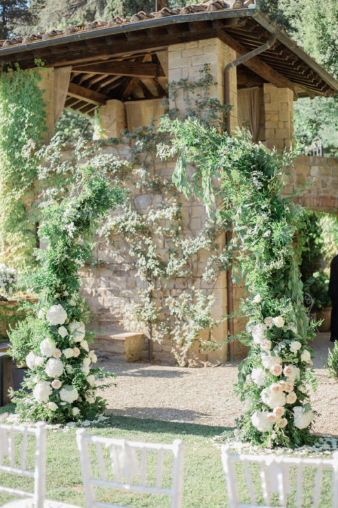 Dreamy inspirations for a pastel destination wedding in Italy