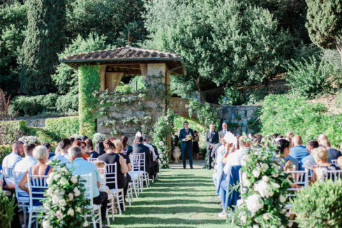 Dreamy inspirations for a pastel destination wedding in Italy